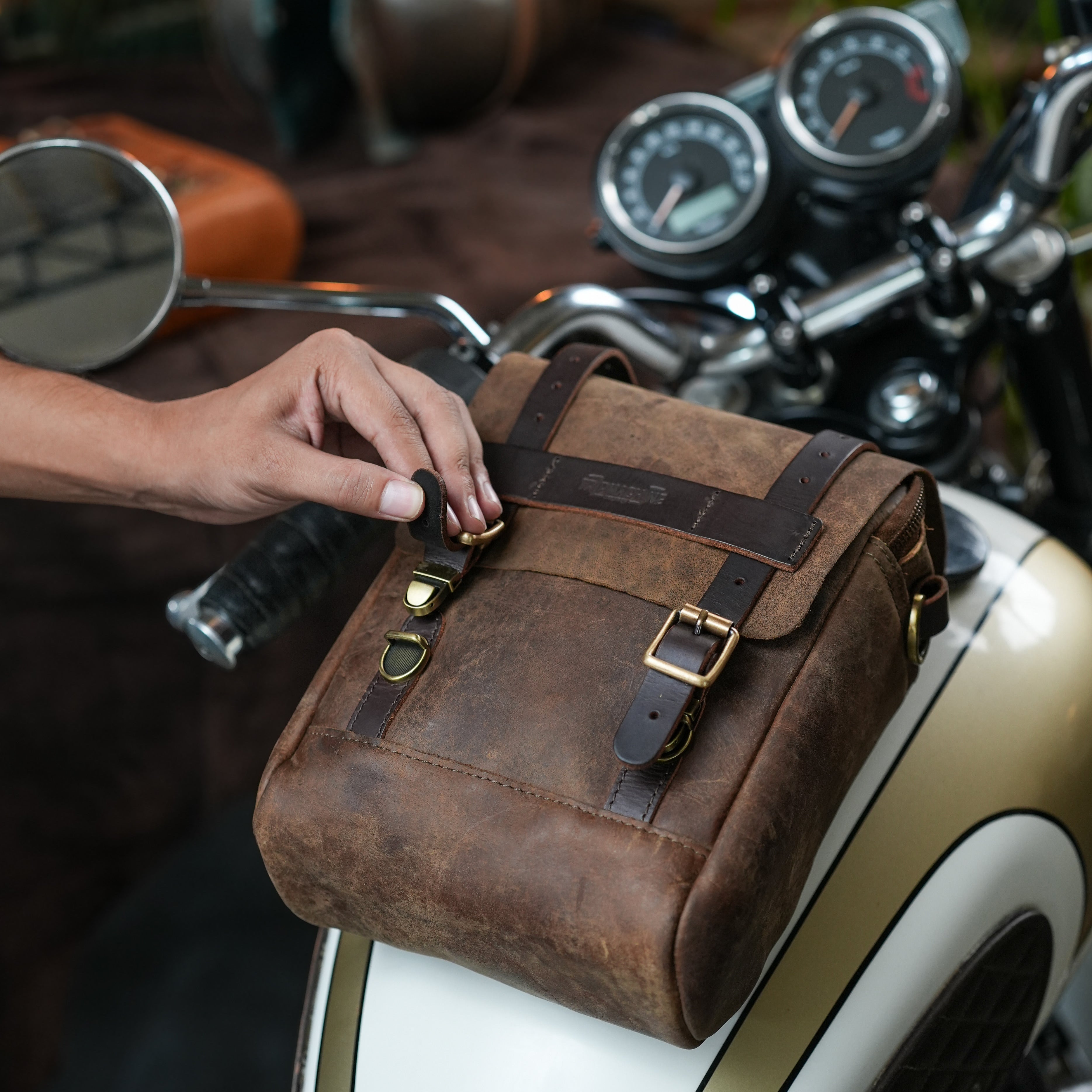 Tank & Tail Bag