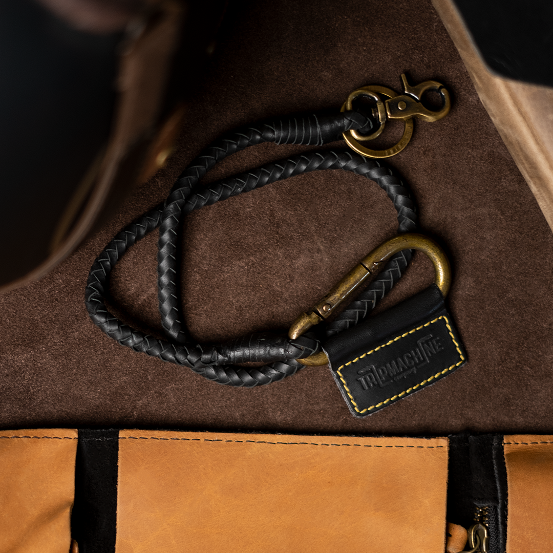 Leather keychain (braided)