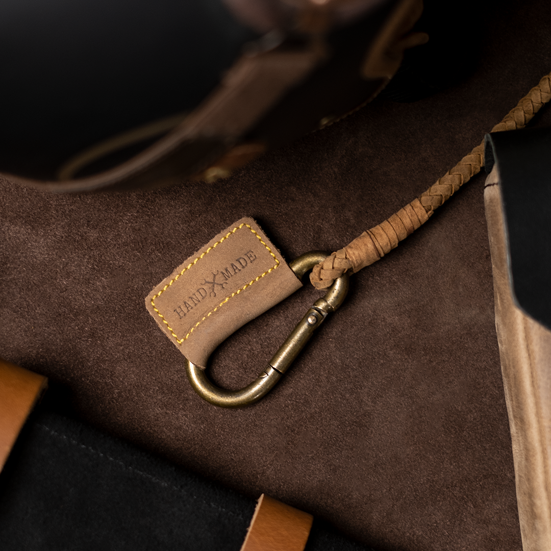 Leather keychain (braided)