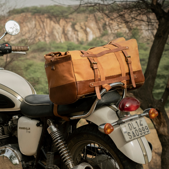 Buff Leather Outlaw Duffel Bag Classic