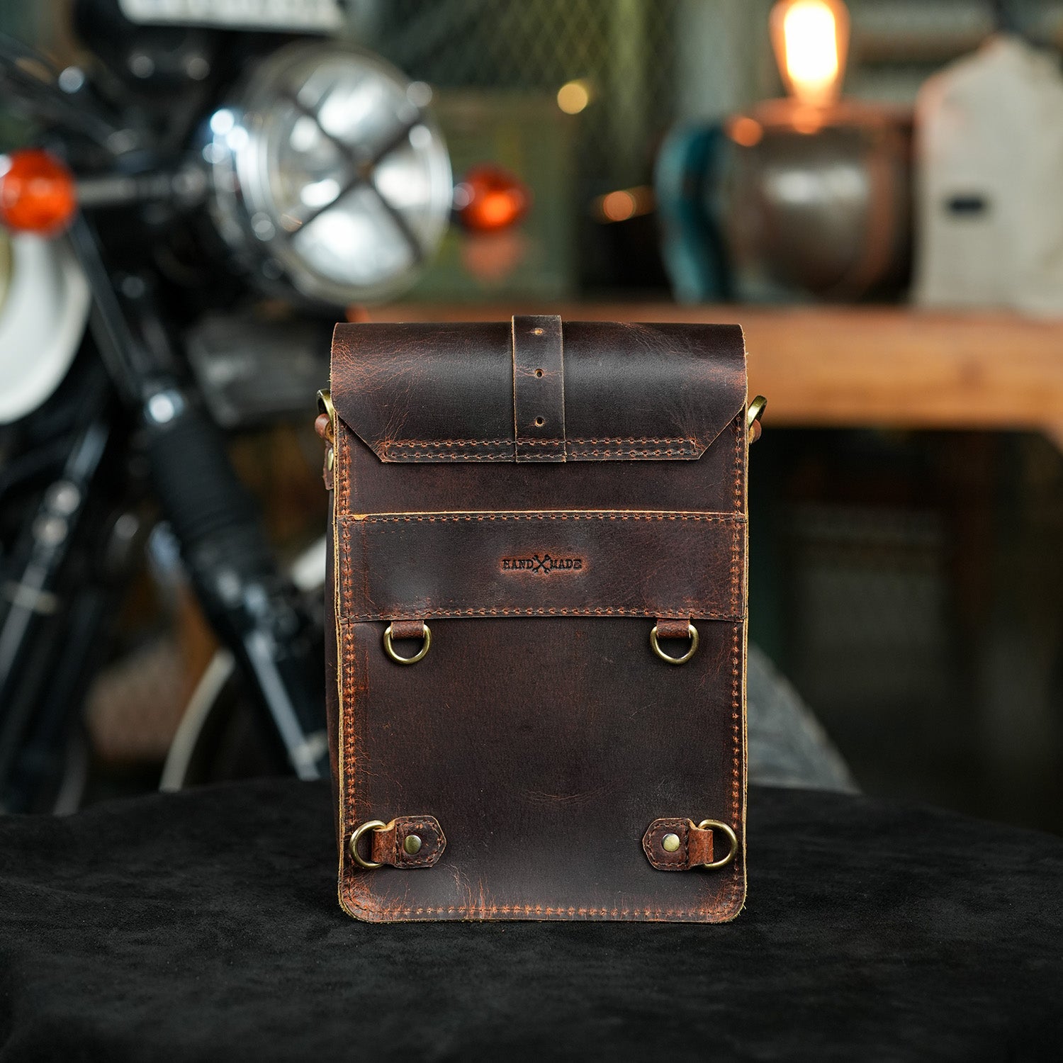 Moto sling bag