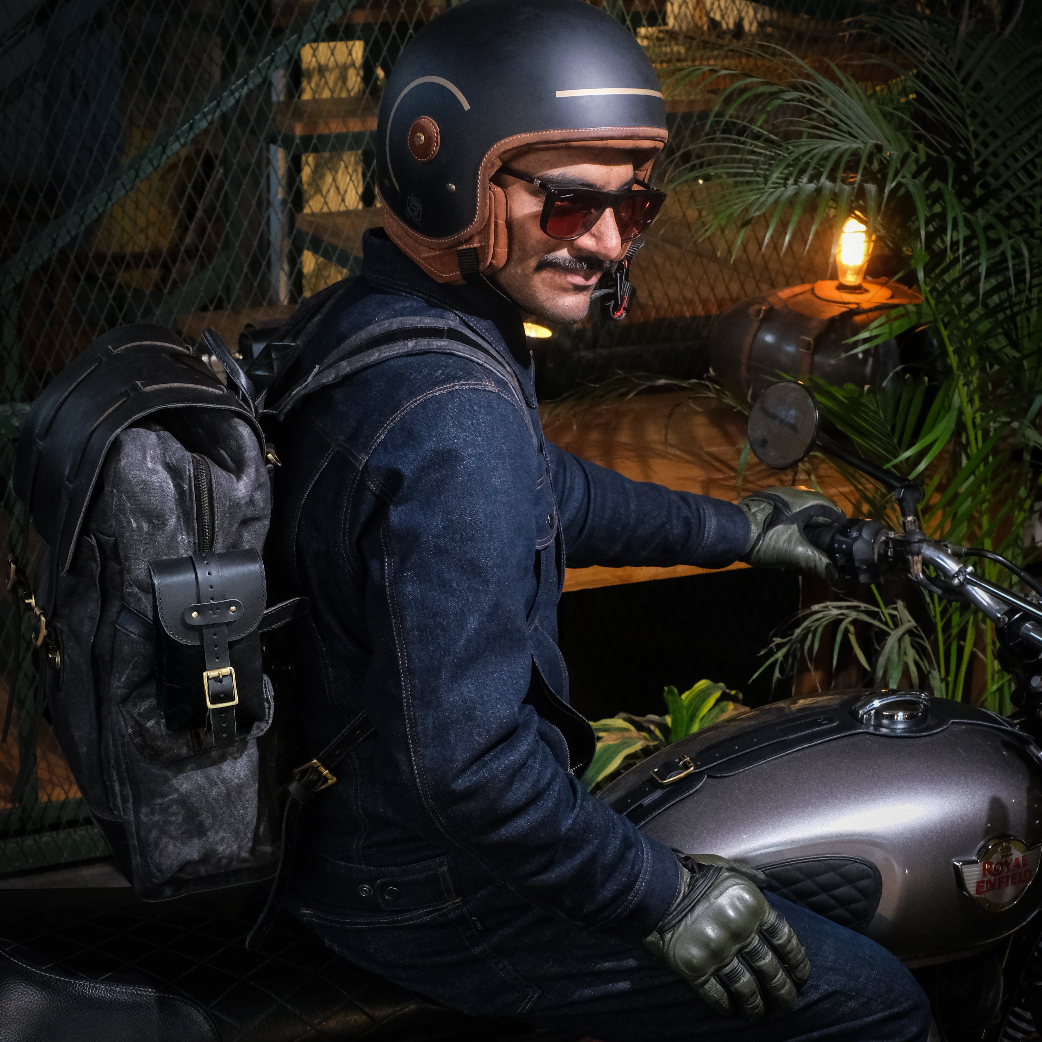 Moto 限定 ユーティリティポーチ