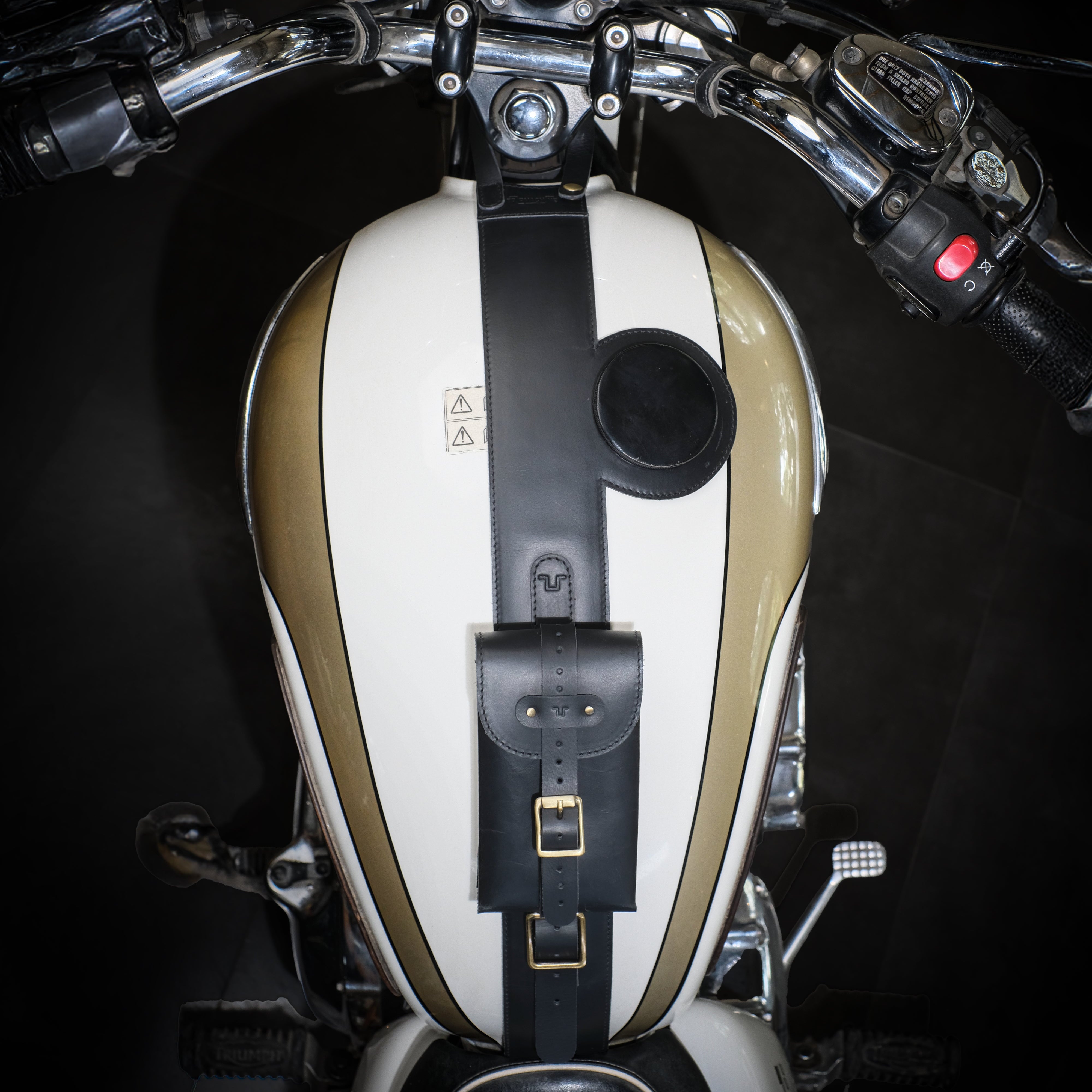 Sangle de réservoir adaptée à la Triumph Bonneville