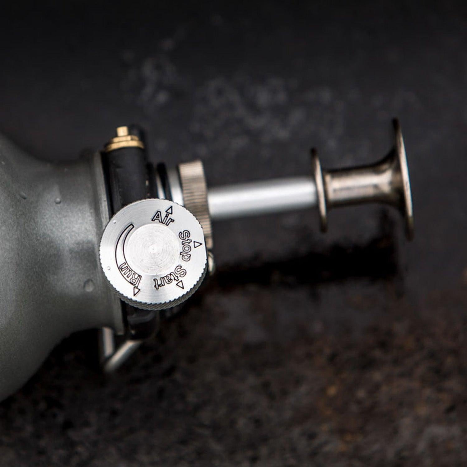 Dual-Fuel Kocher inkl. Spritflasche - motogadget GmbH