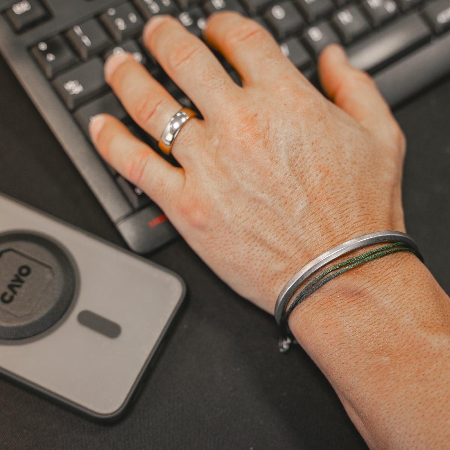 BRUGOLA bangle - motogadget GmbH
