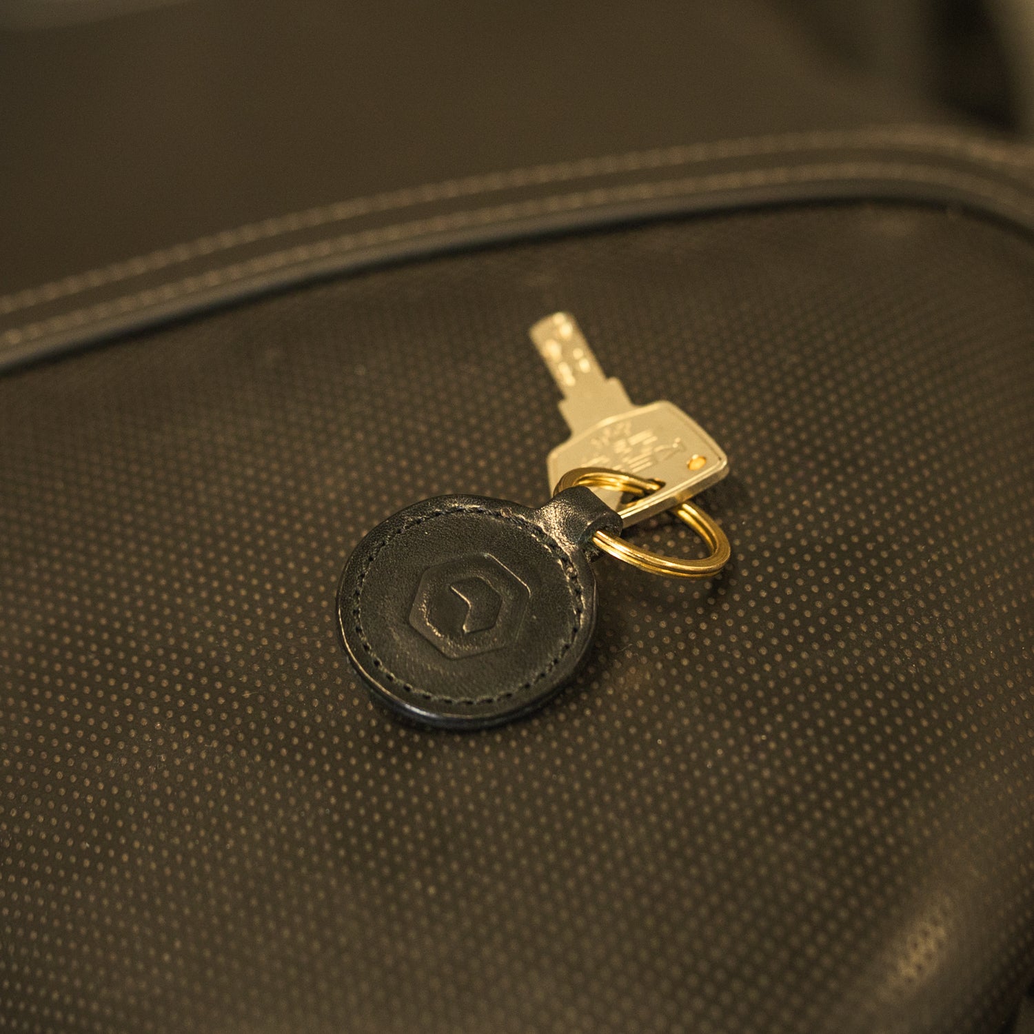 Portachiavi in pelle con chip NFC - motogadget GmbH
